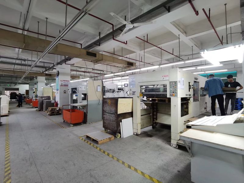 Dongguan Yongjian Paper Products Co., Ltd สายการผลิตของผู้ผลิต