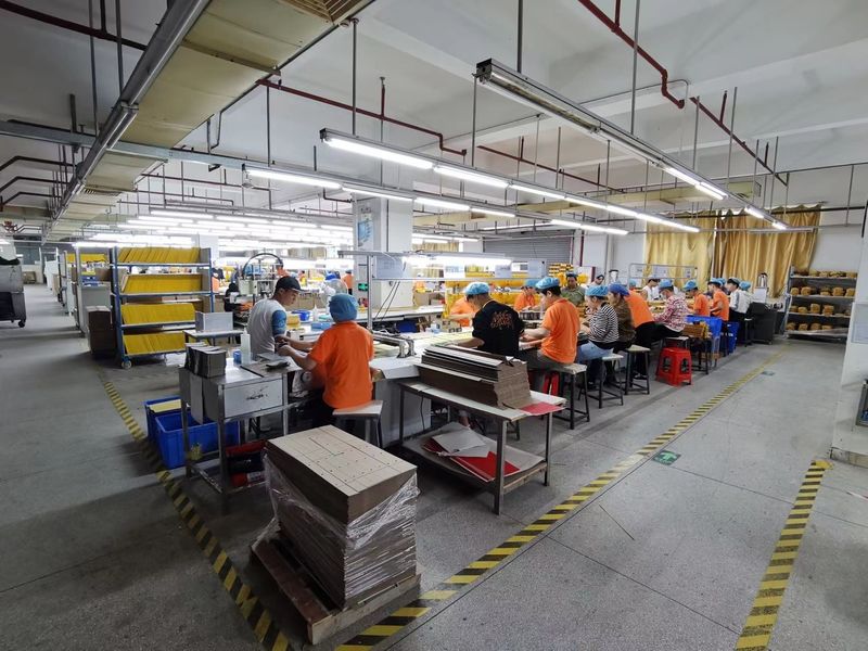 Dongguan Yongjian Paper Products Co., Ltd สายการผลิตของผู้ผลิต