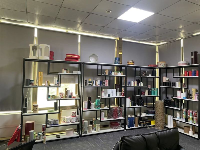 Dongguan Yongjian Paper Products Co., Ltd สายการผลิตของผู้ผลิต